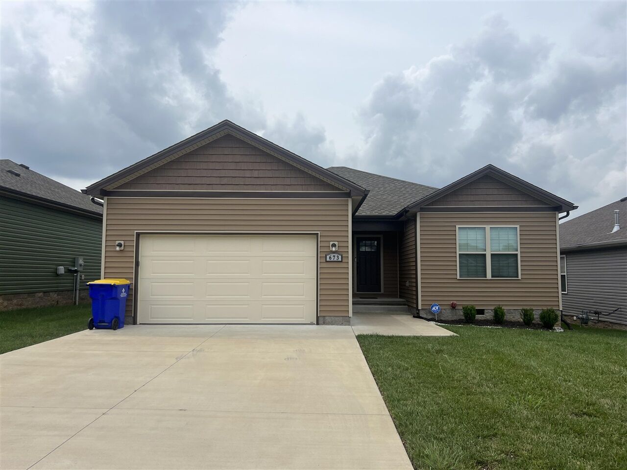Property Photo: 673 Cherry Blossom Court KY 42101