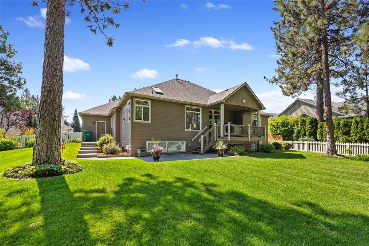 Property Photo:  705 E Golden Rd  WA 99208 