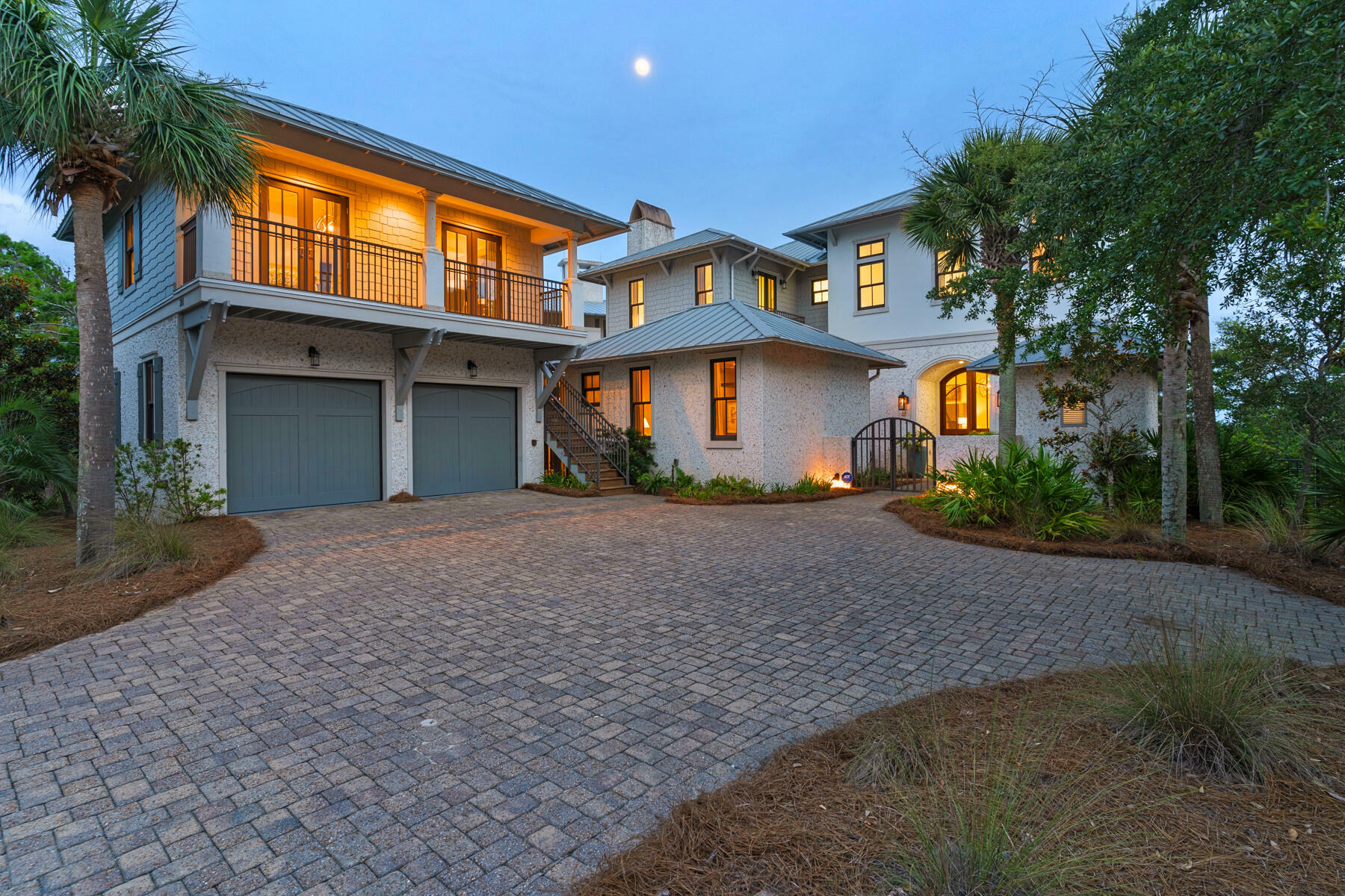 Property Photo:  201 W Bermuda Drive  FL 32459 