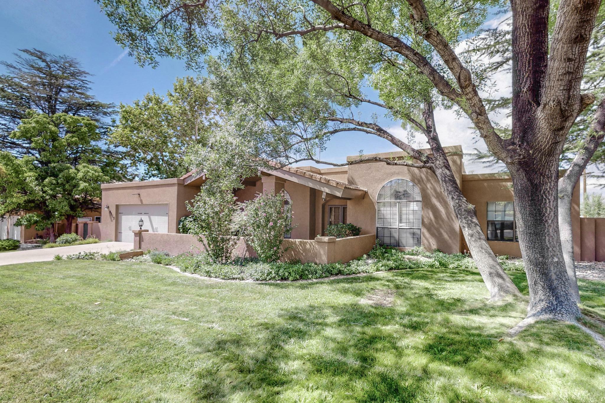 Property Photo:  9515 Tanoan Drive NE  NM 87111 