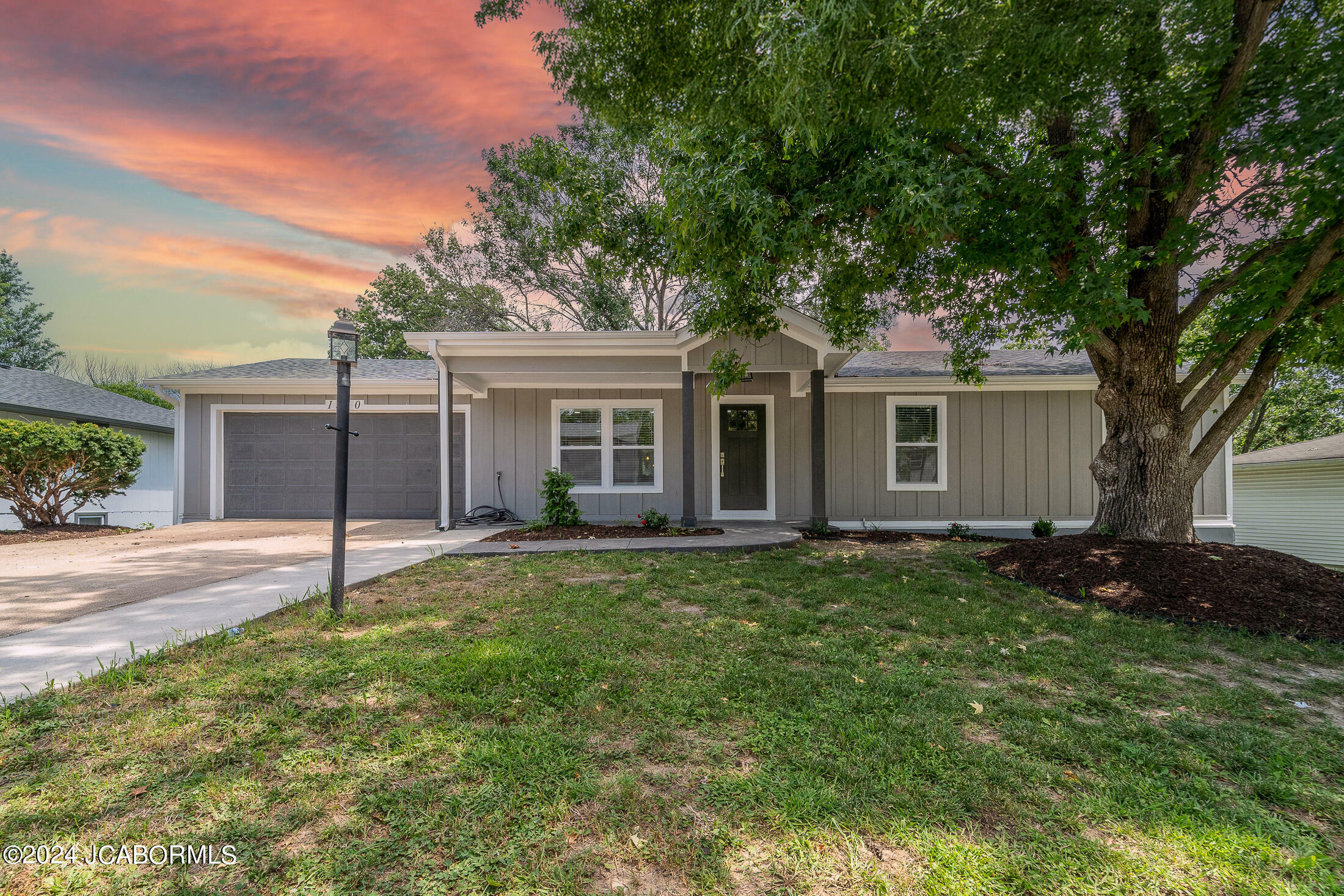 Property Photo:  1310 S El Chaparral Avenue  MO 65201 