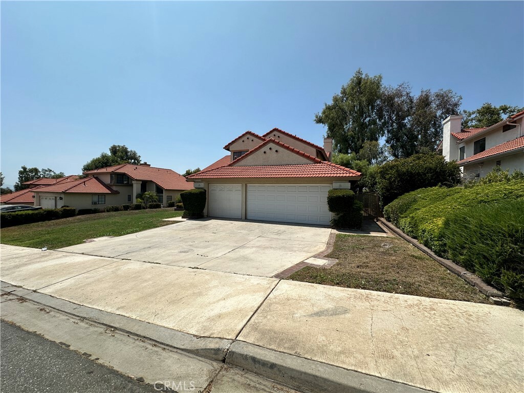 Property Photo:  24682 Thornberry Circle  CA 92557 