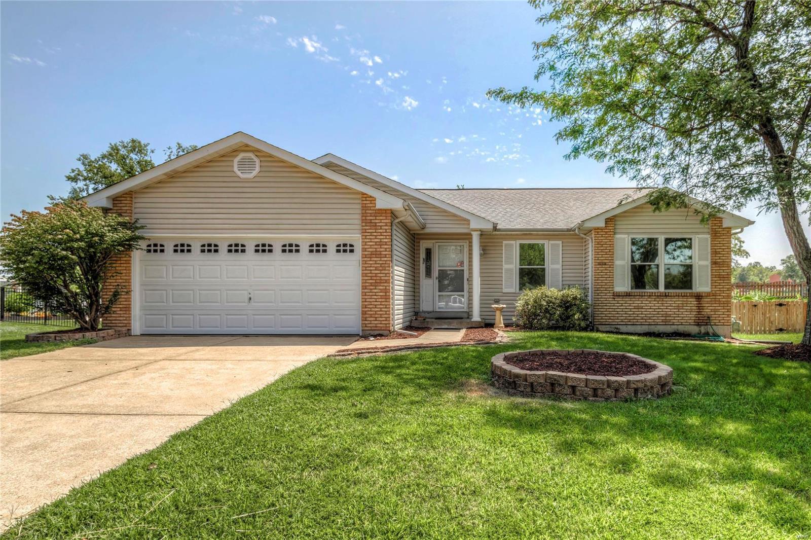 Property Photo:  4103 Chatham Place  MO 63304 