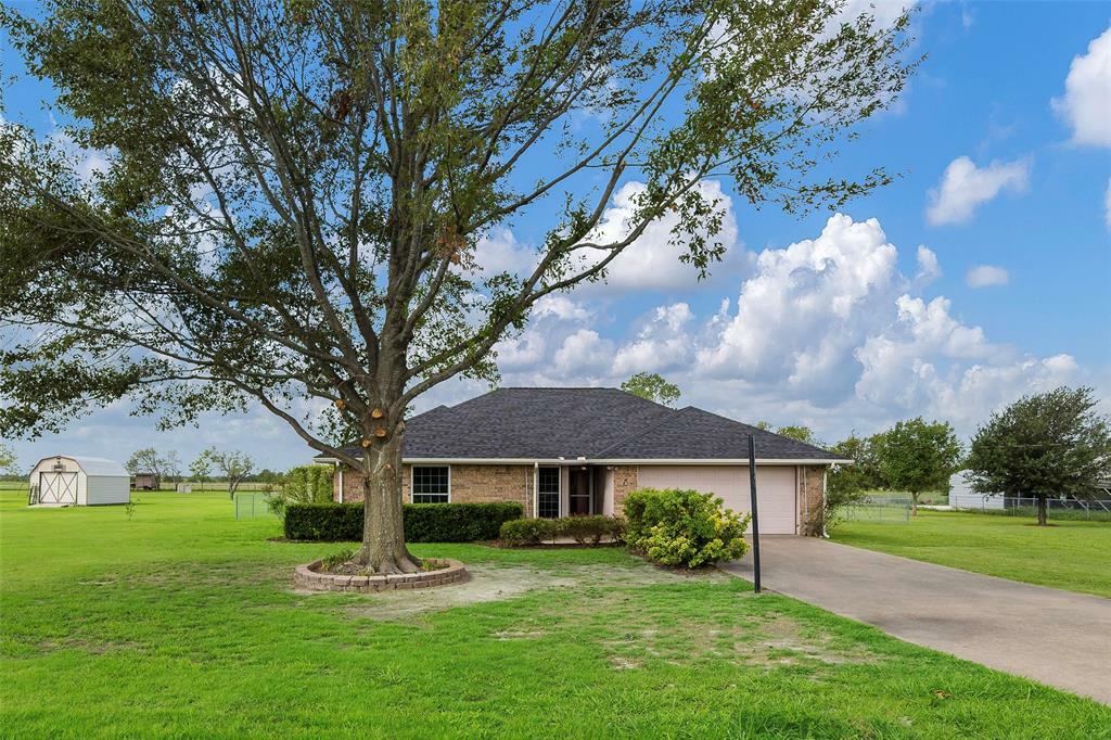 Property Photo:  1248 Country Lane  TX 75142 