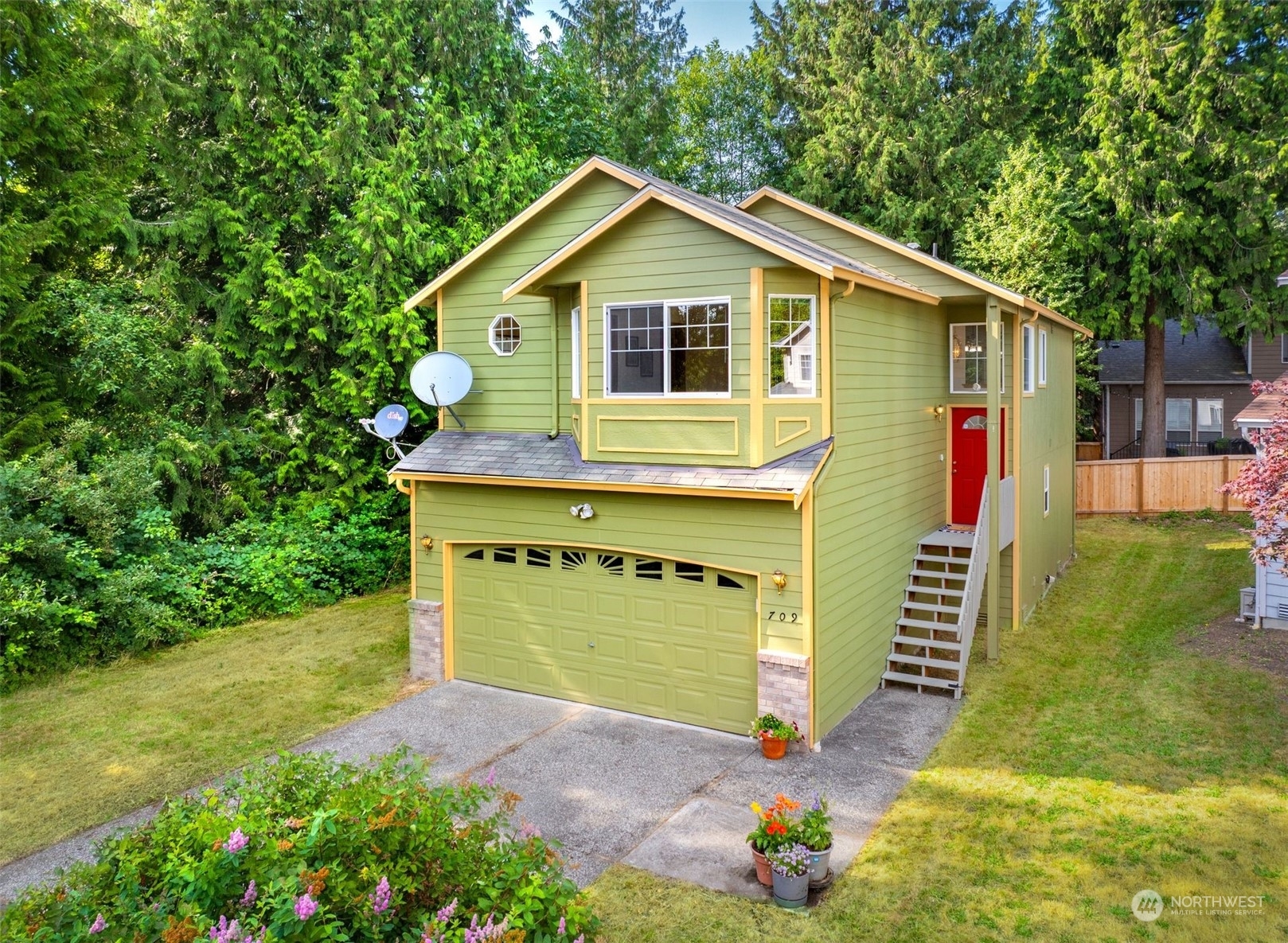 Property Photo:  709 107th Place SE  WA 98208 