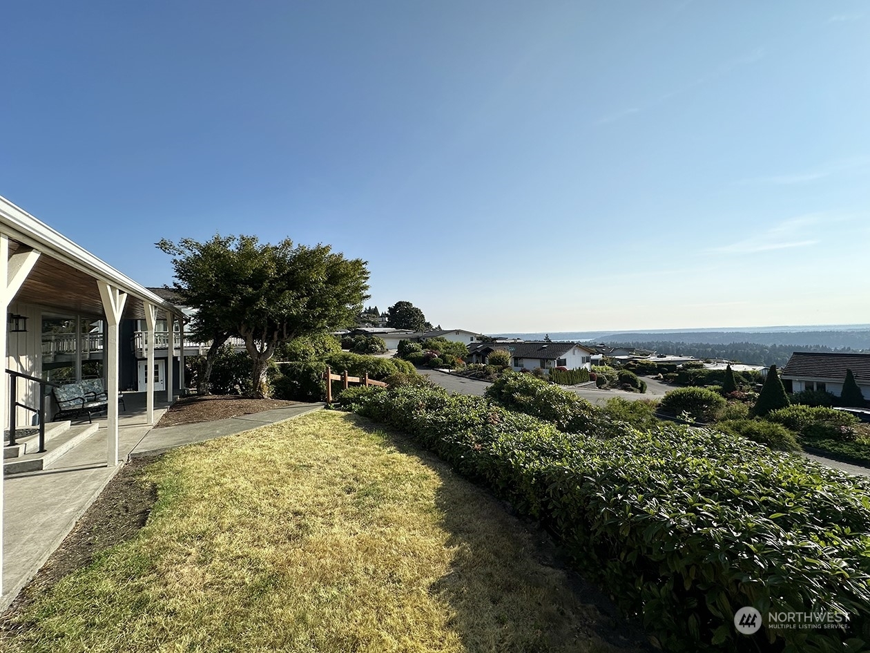 Property Photo:  4484 140th Avenue SE  WA 98006 