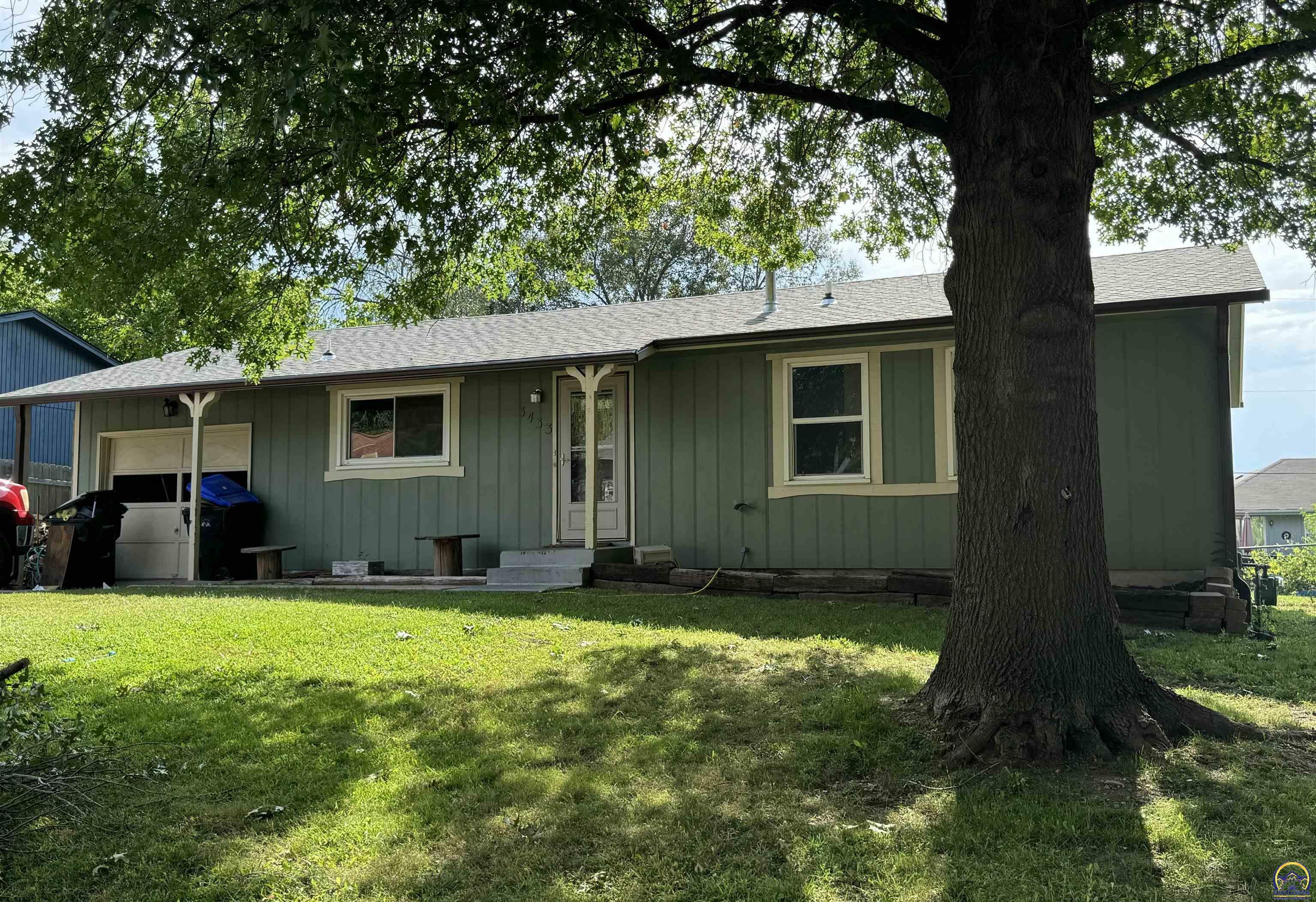 Property Photo:  3433 SE Highland Ave  KS 66605 