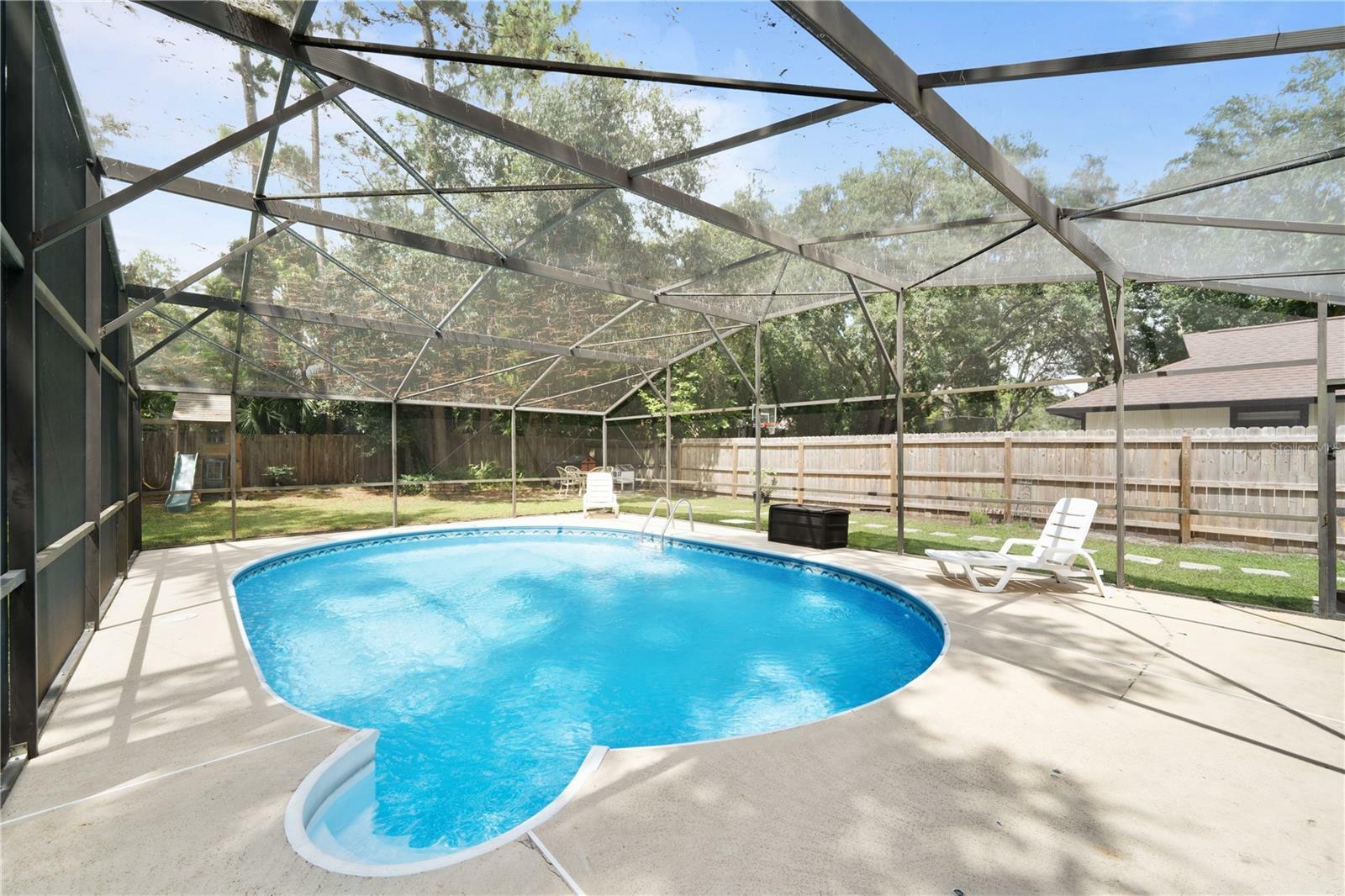 Property Photo:  628 Sailfish Road  FL 32708 