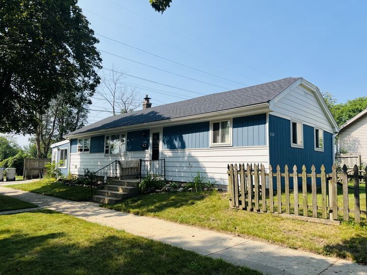 6101 W Fairview Ave  Milwaukee WI 53214 photo