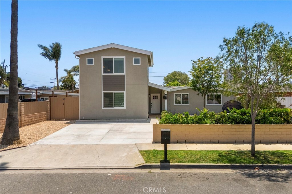 Property Photo:  641 Cove Street  CA 92627 