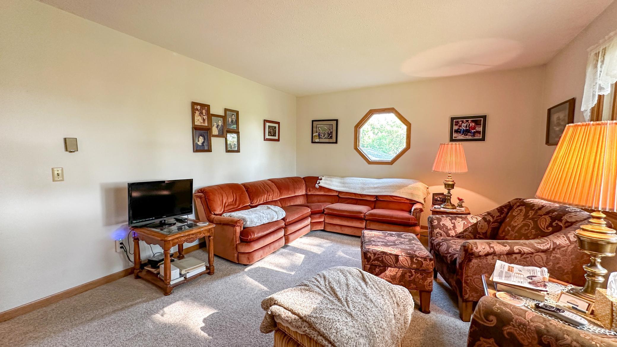Property Photo: 33119 County Road 3 MN 56310