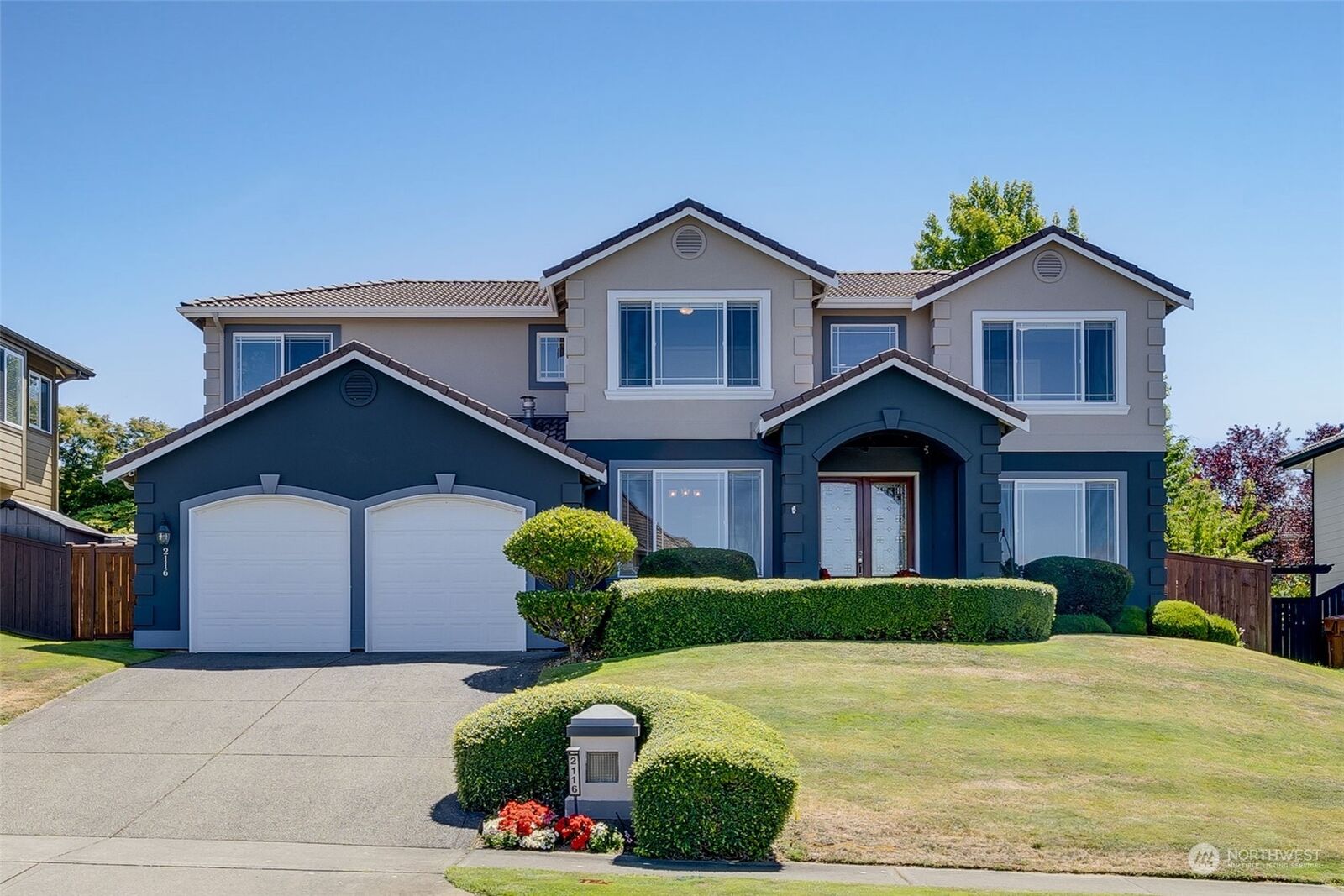 Property Photo: 2116 Davis Court NE WA 98422