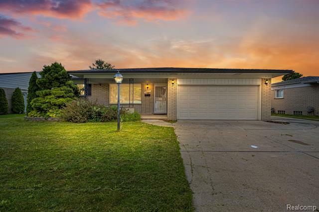 Property Photo: 26821 Northmore Street MI 48127