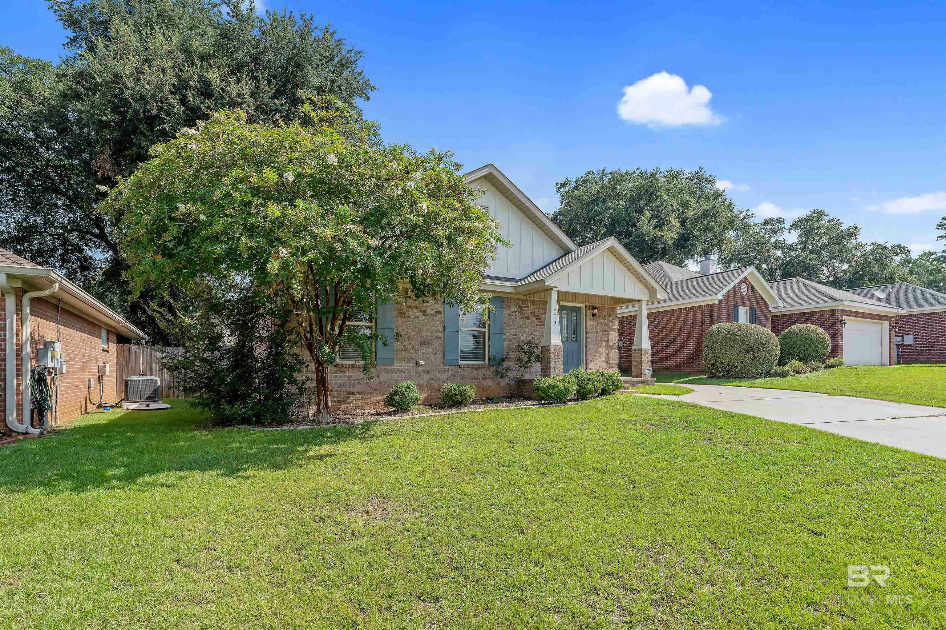 Property Photo:  7715 Avery Lane  AL 36526 