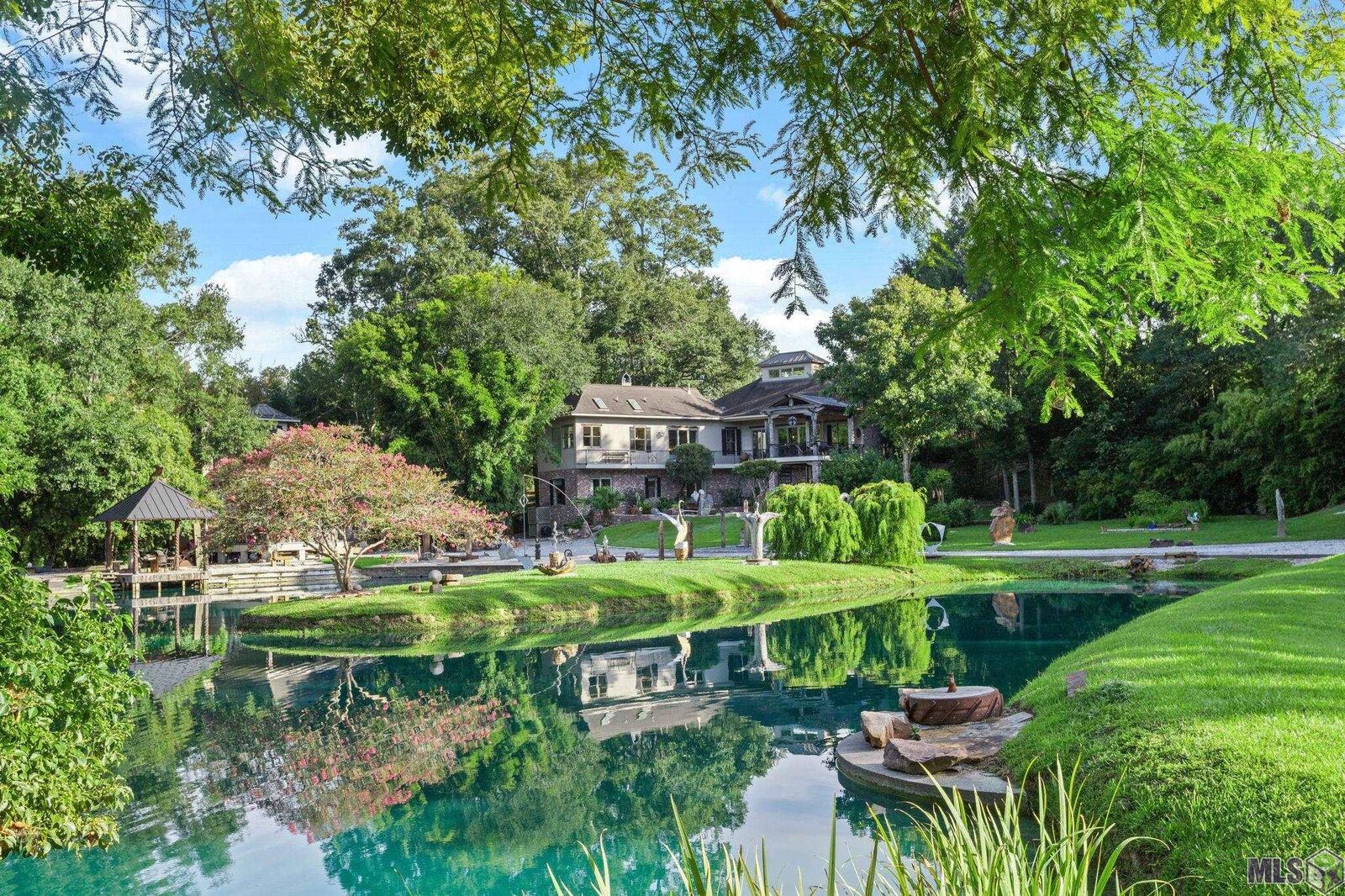 Property Photo:  16056 Highland Bluff Ct  LA 70810 