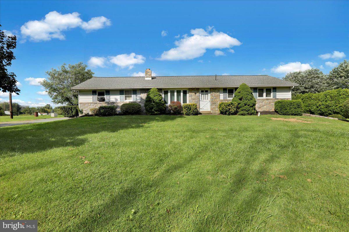 Property Photo:  3 Apple Road  PA 19512 