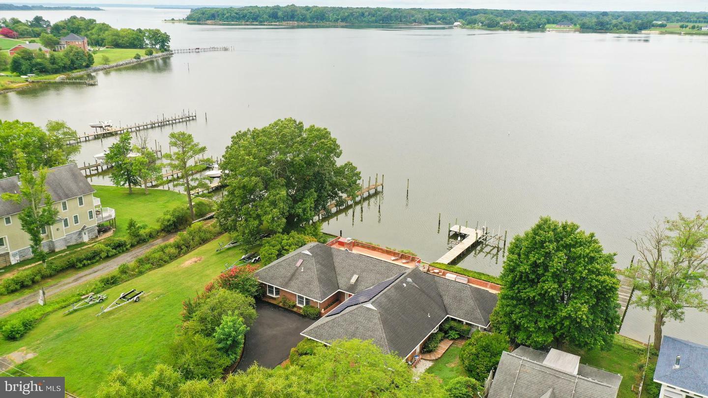 Property Photo: 39653 Potomac Avenue MD 20650
