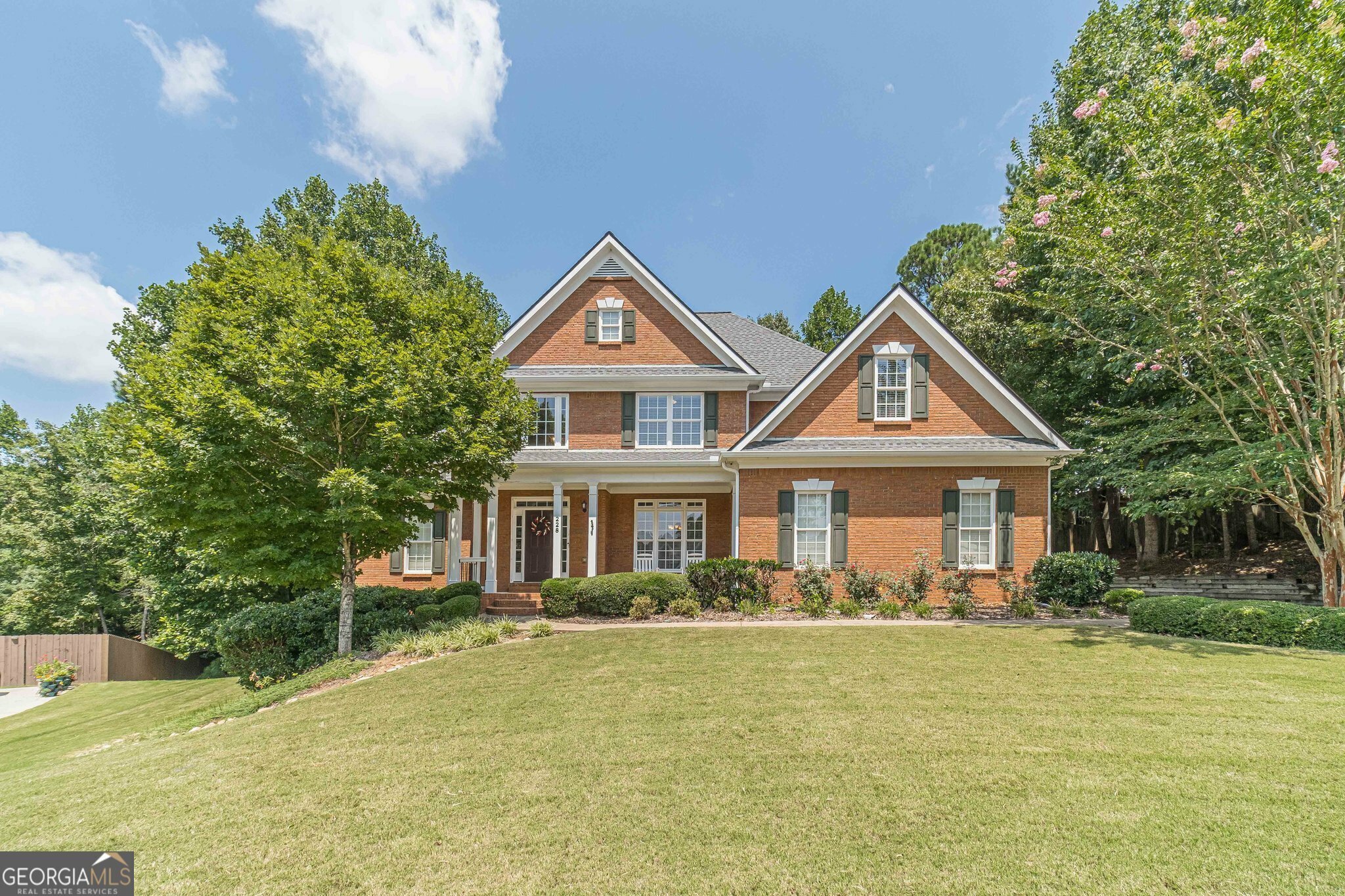 Property Photo: 228 Trentwood Court GA 30017
