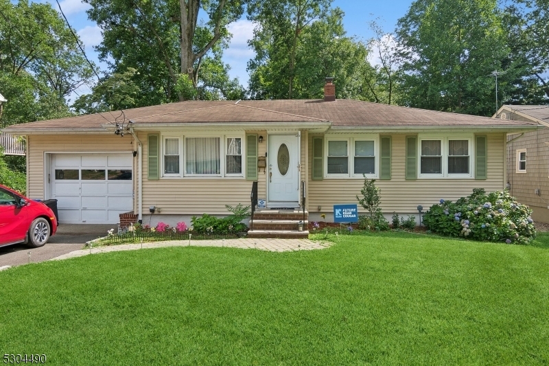 Property Photo:  884 Milton Blvd  NJ 07065 