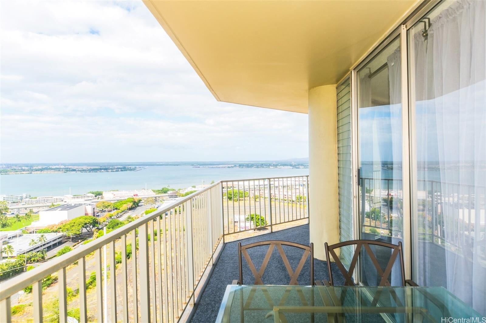 Property Photo:  98-099 Uao Place 1804  HI 96701 