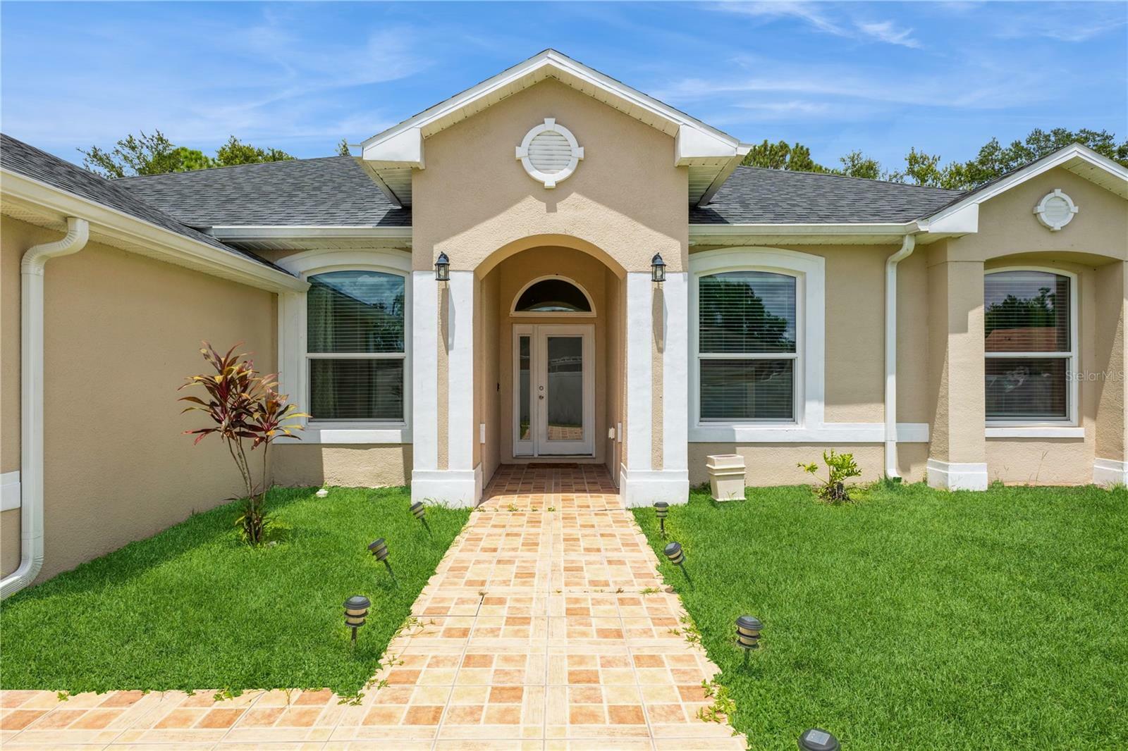 Property Photo:  334 Colony Court  FL 34758 