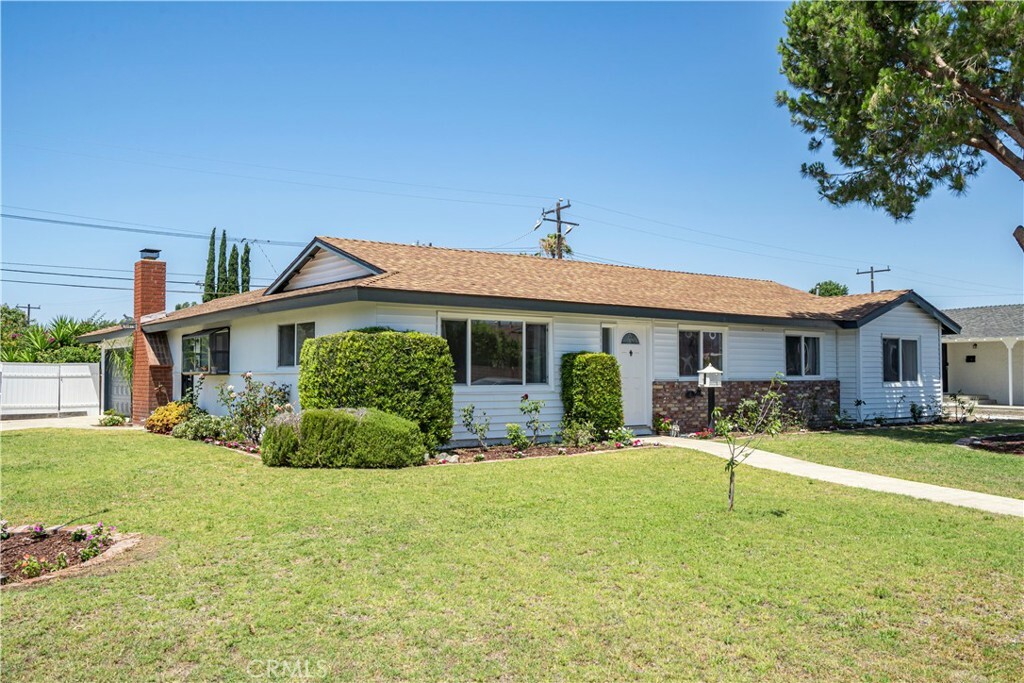 Property Photo:  11201 Laurianne Lane  CA 92841 