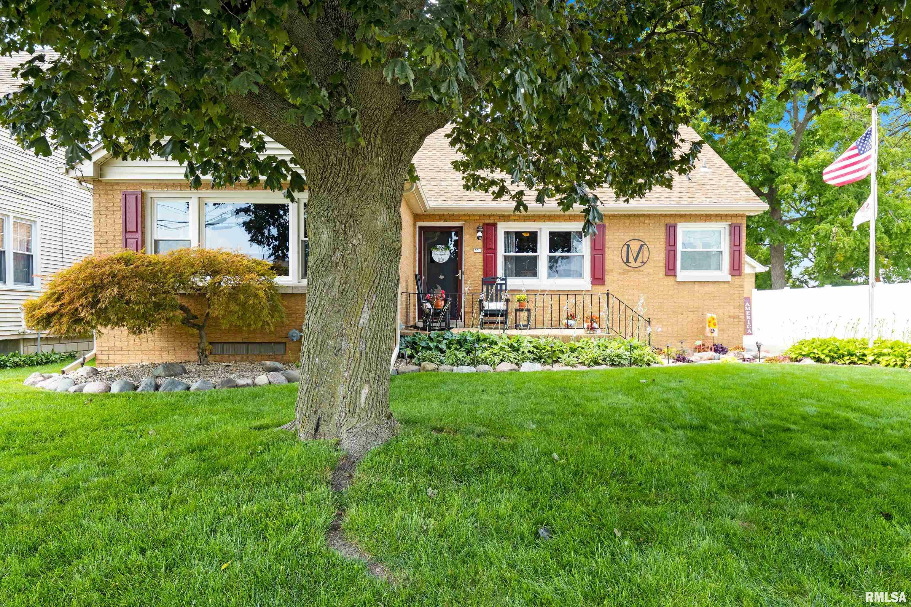 Property Photo:  351 N Illinois Avenue  IL 61550 