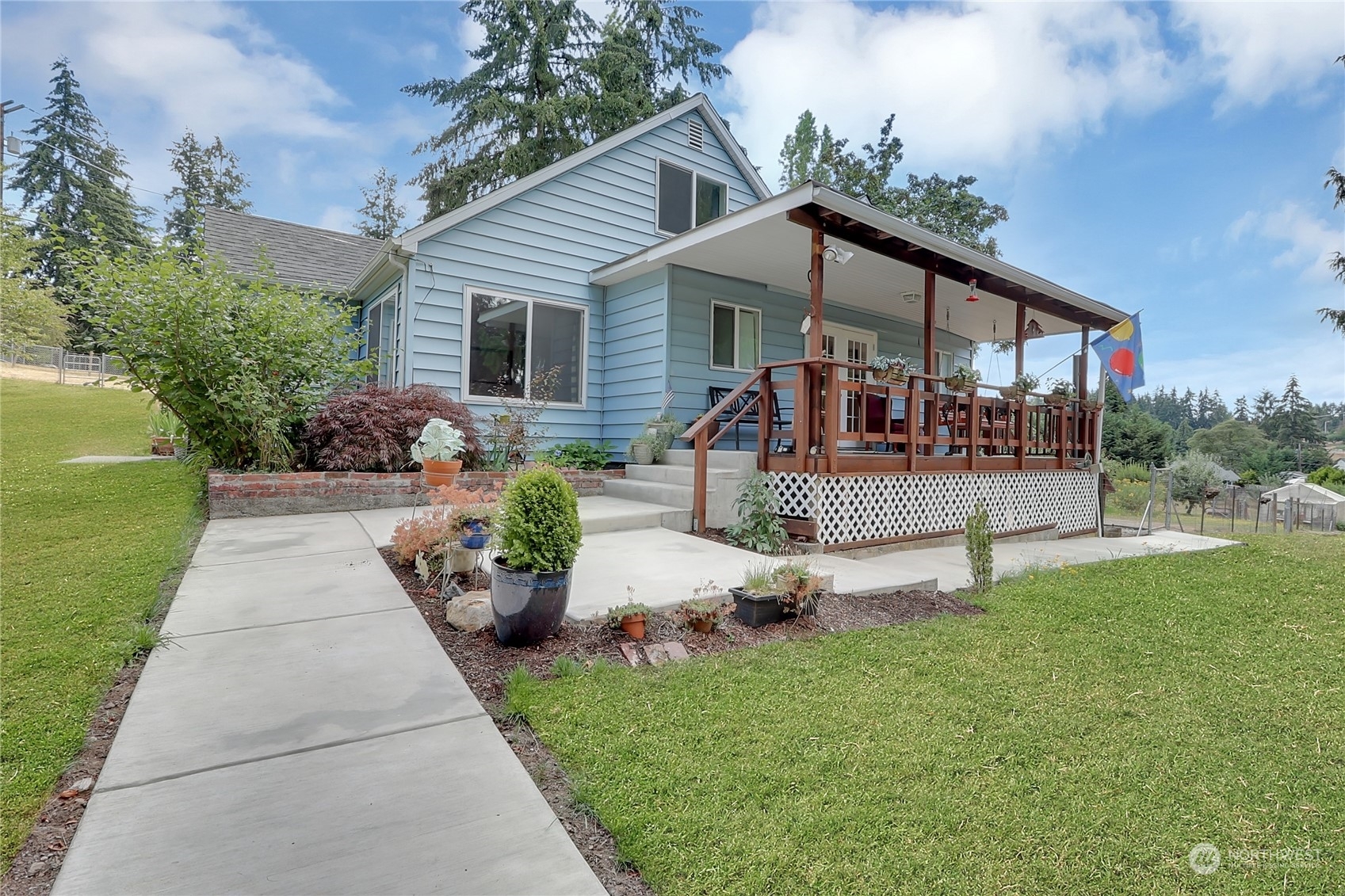 Property Photo:  9414 Pipeline Road E  WA 98373 