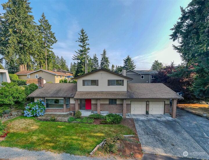 Property Photo:  30641 28th Avenue S  WA 98003 