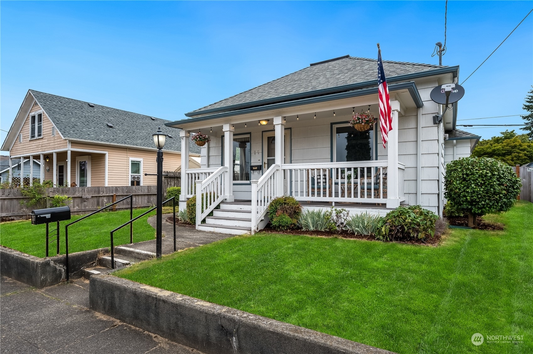 Property Photo:  217 E Gilman Avenue  WA 98223 