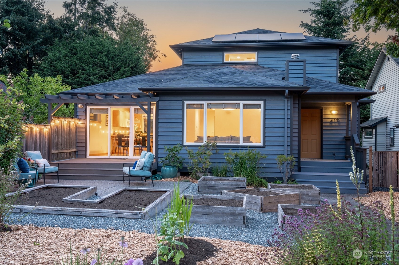 Property Photo:  419 Wilson Avenue  WA 98225 