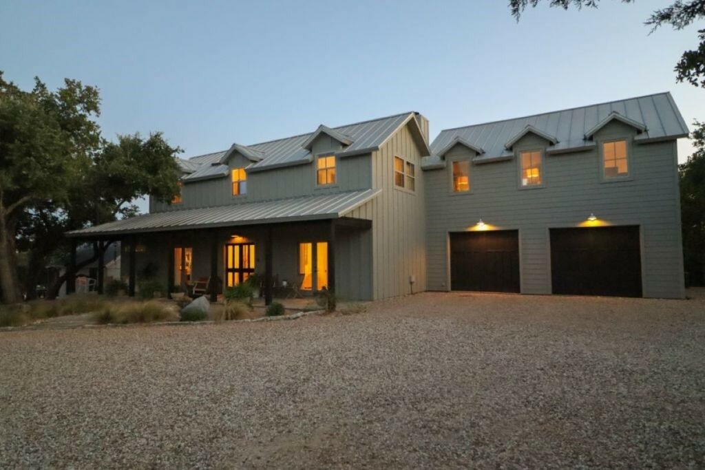 Property Photo:  5108 Avispa Way  TX 78738 