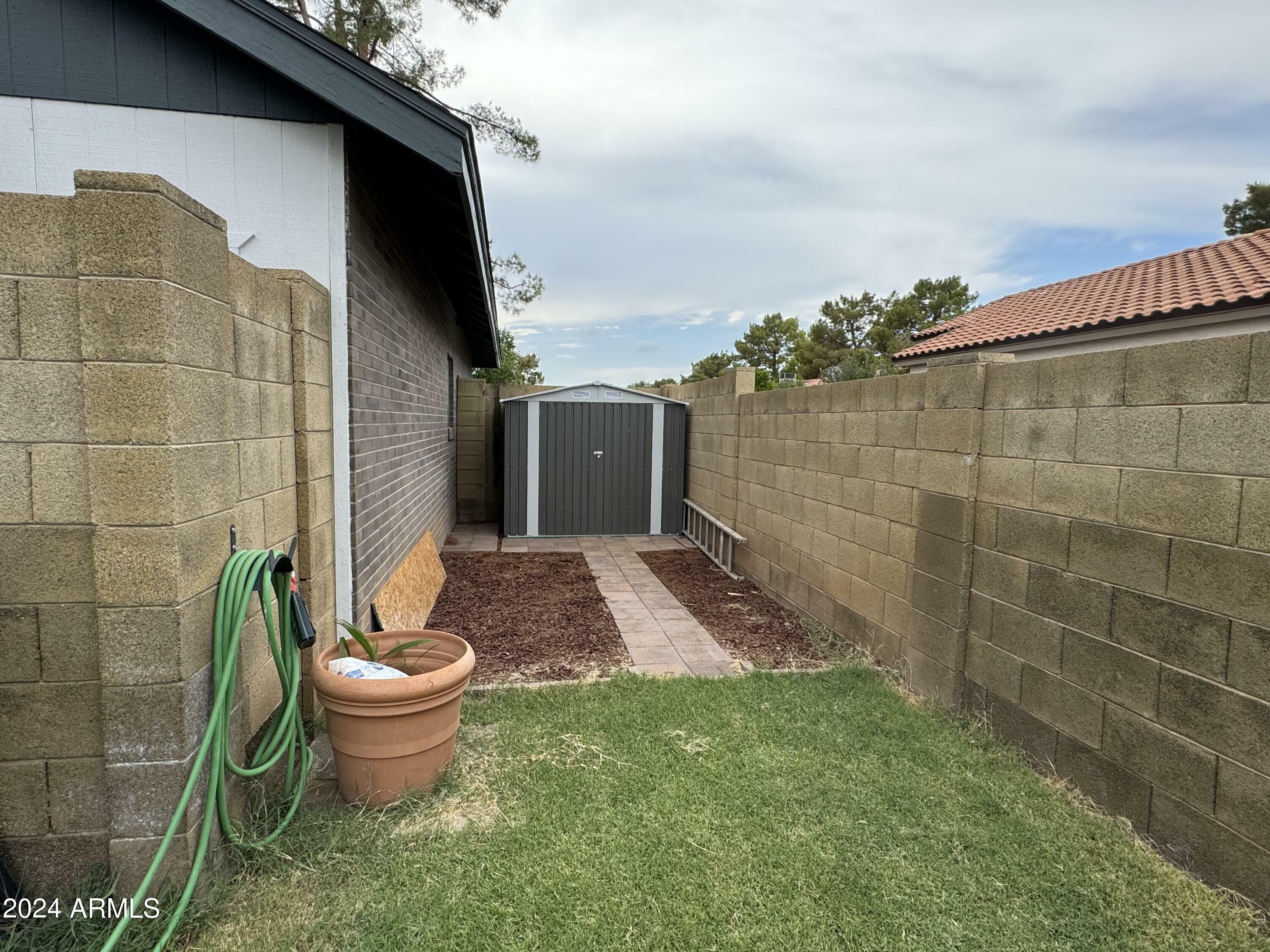 Property Photo:  261 N Concord Street  AZ 85234 