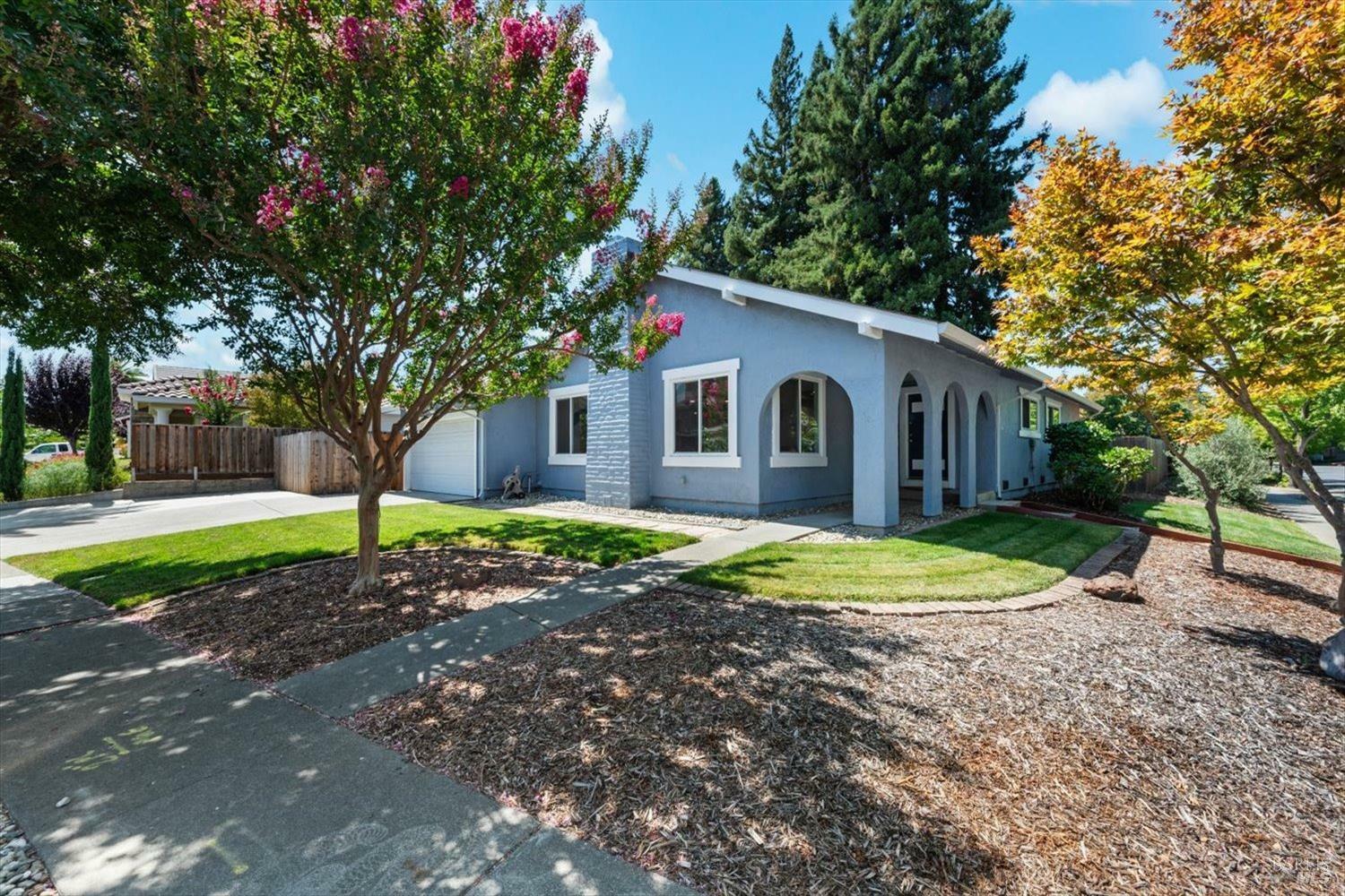 Property Photo:  2528 Napier Court  CA 94558 