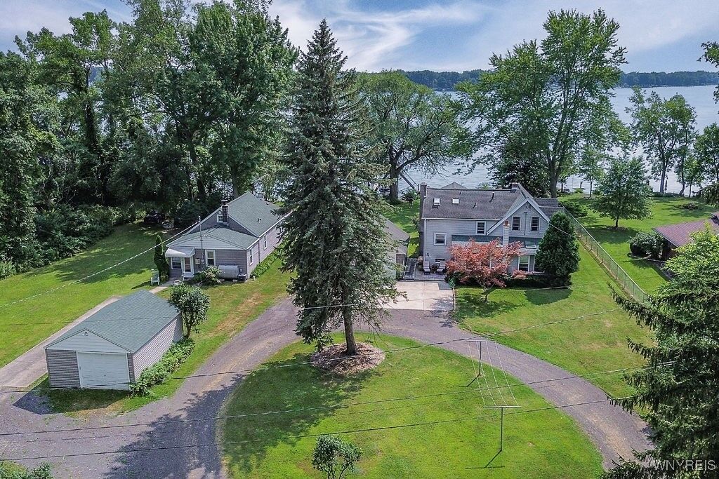 Property Photo:  2012 & 2016 Wildwood Parkway  NY 14304 