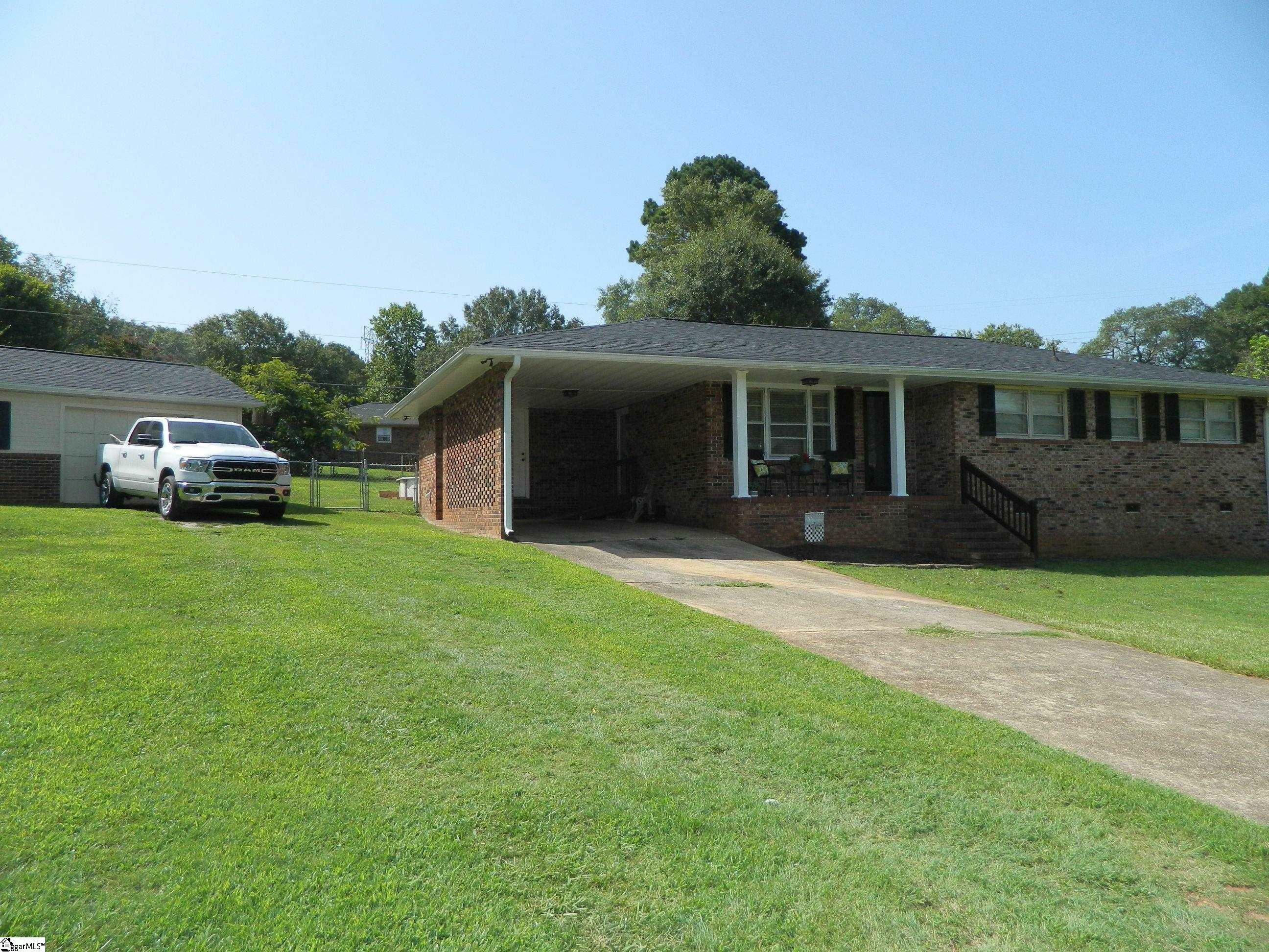 Property Photo:  122 Cedar Road  SC 29624 