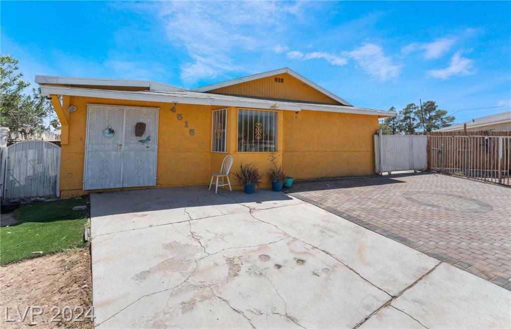 Property Photo:  4515 El Tovar Avenue  NV 89115 