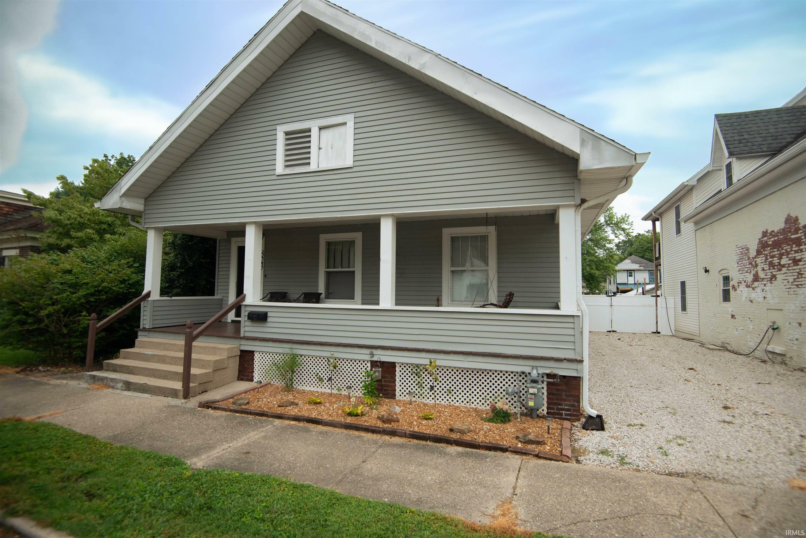 Property Photo:  823 N 8th Street  IN 47591 