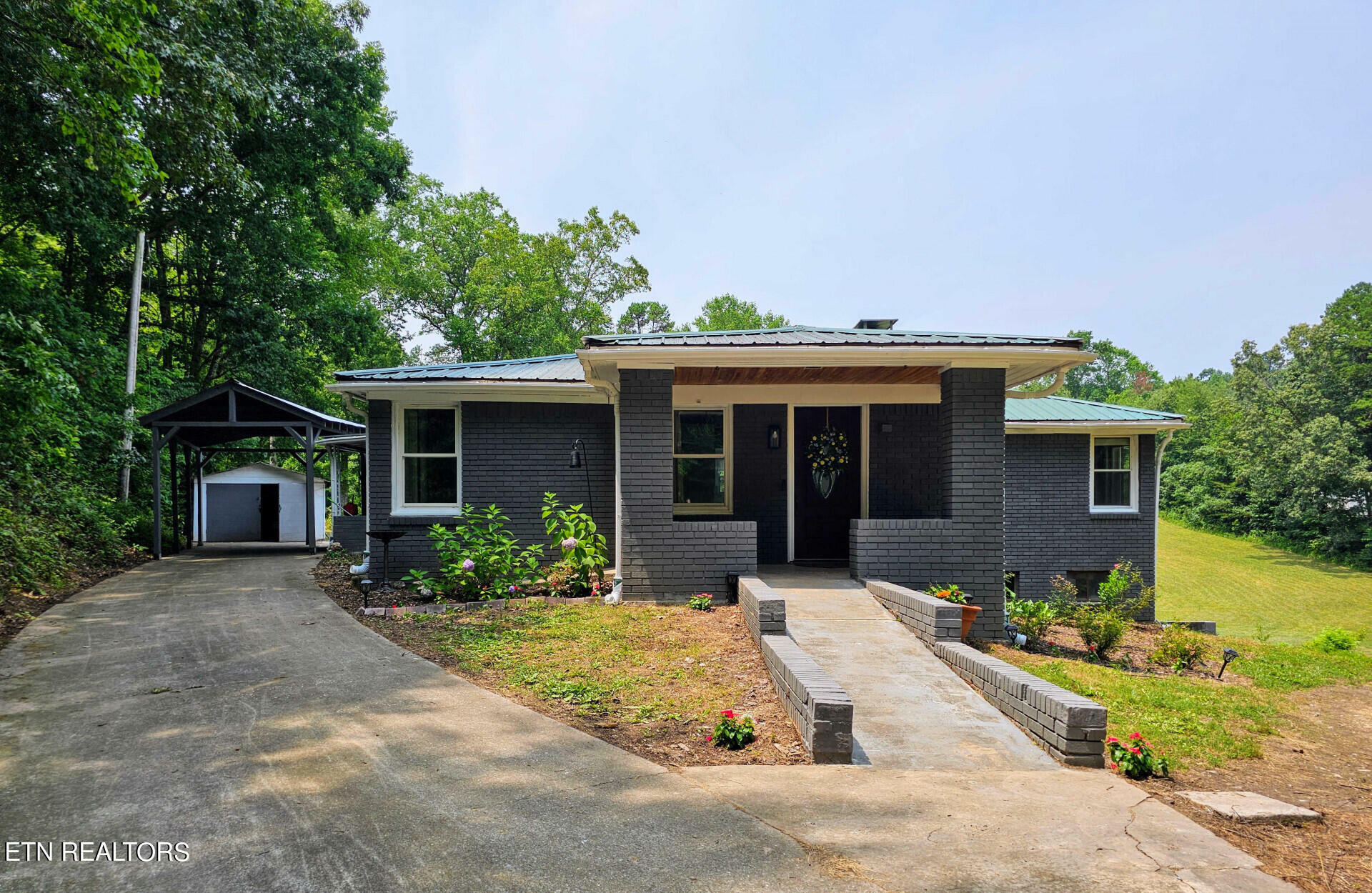 Property Photo:  315 Old Emory Rd  TN 37716 