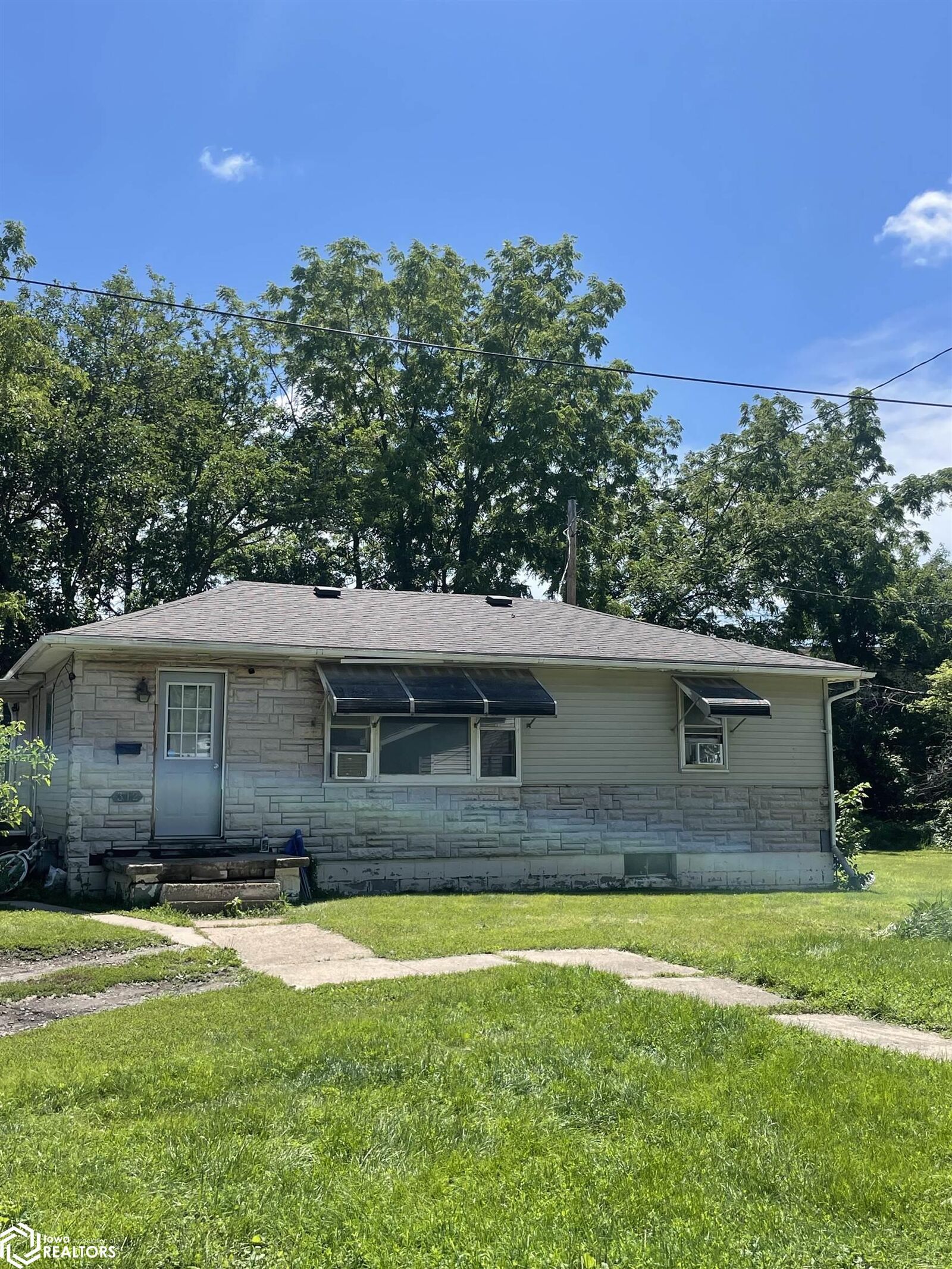 Property Photo:  312 Washington Street  IA 50158 