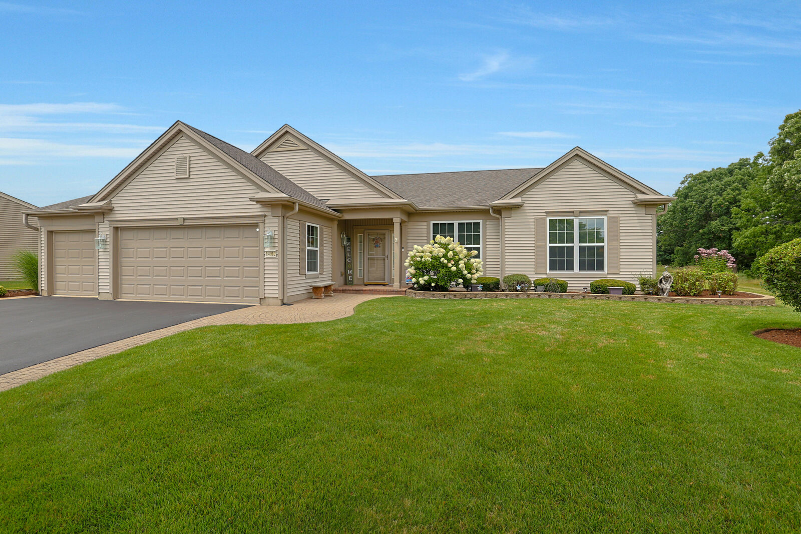 Property Photo:  14012 Francesca Cove  IL 60142 