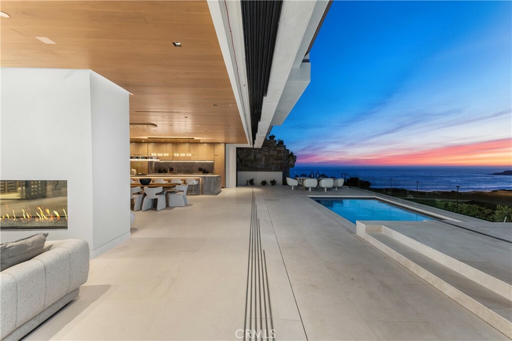 Property Photo: 13 Ritz Cove Drive CA 92629