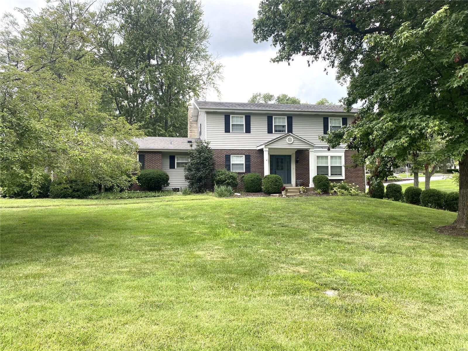 Property Photo:  1929 N Ballas Road  MO 63131 