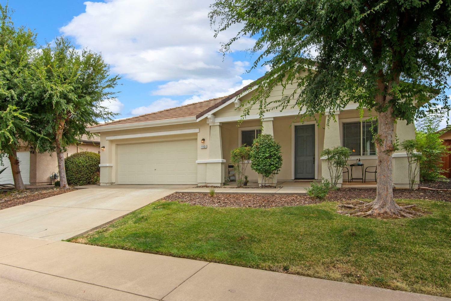 Property Photo:  113 Marland Court  CA 95648 