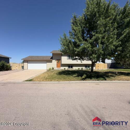 Property Photo:  6809 Robin Dr -  WY 82718 