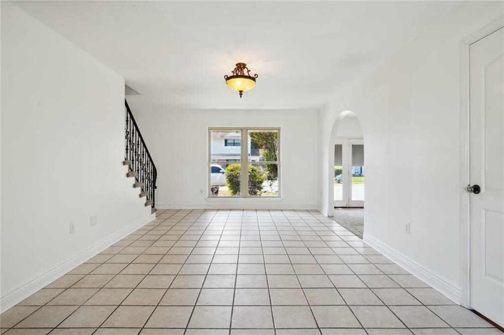 Property Photo:  6405 Gillen Street  LA 70003 