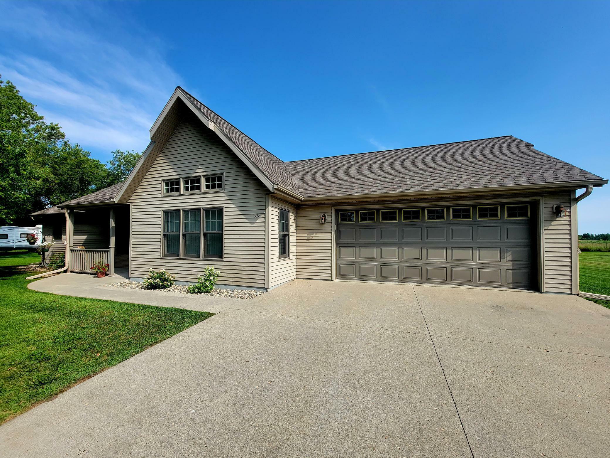 Property Photo:  417 E Gilman Street  MN 56567 