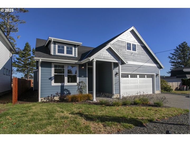 Property Photo: 814 17th Ave OR 97138