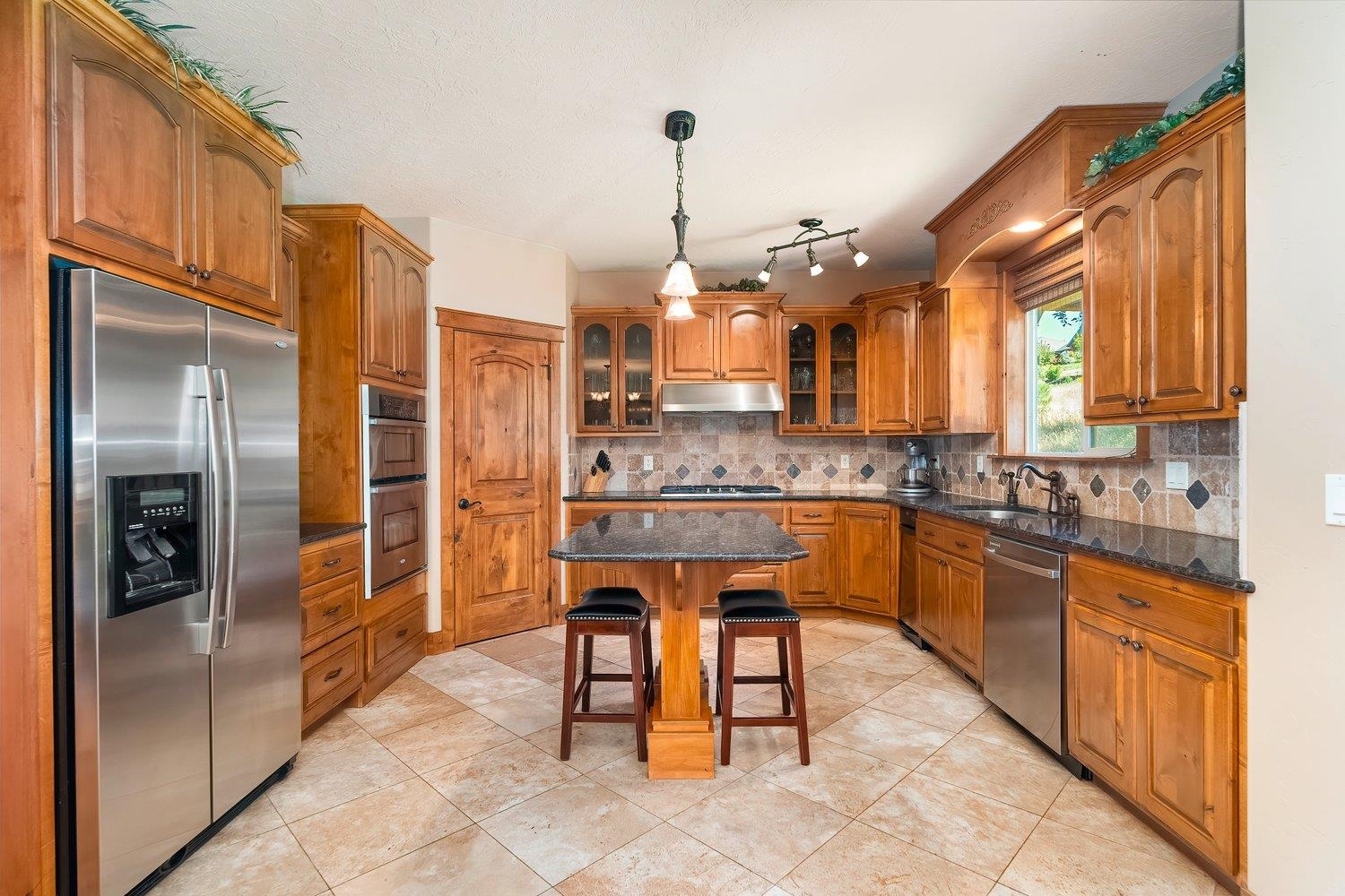 Property Photo:  21800 E Mullan Ln  WA 99019 