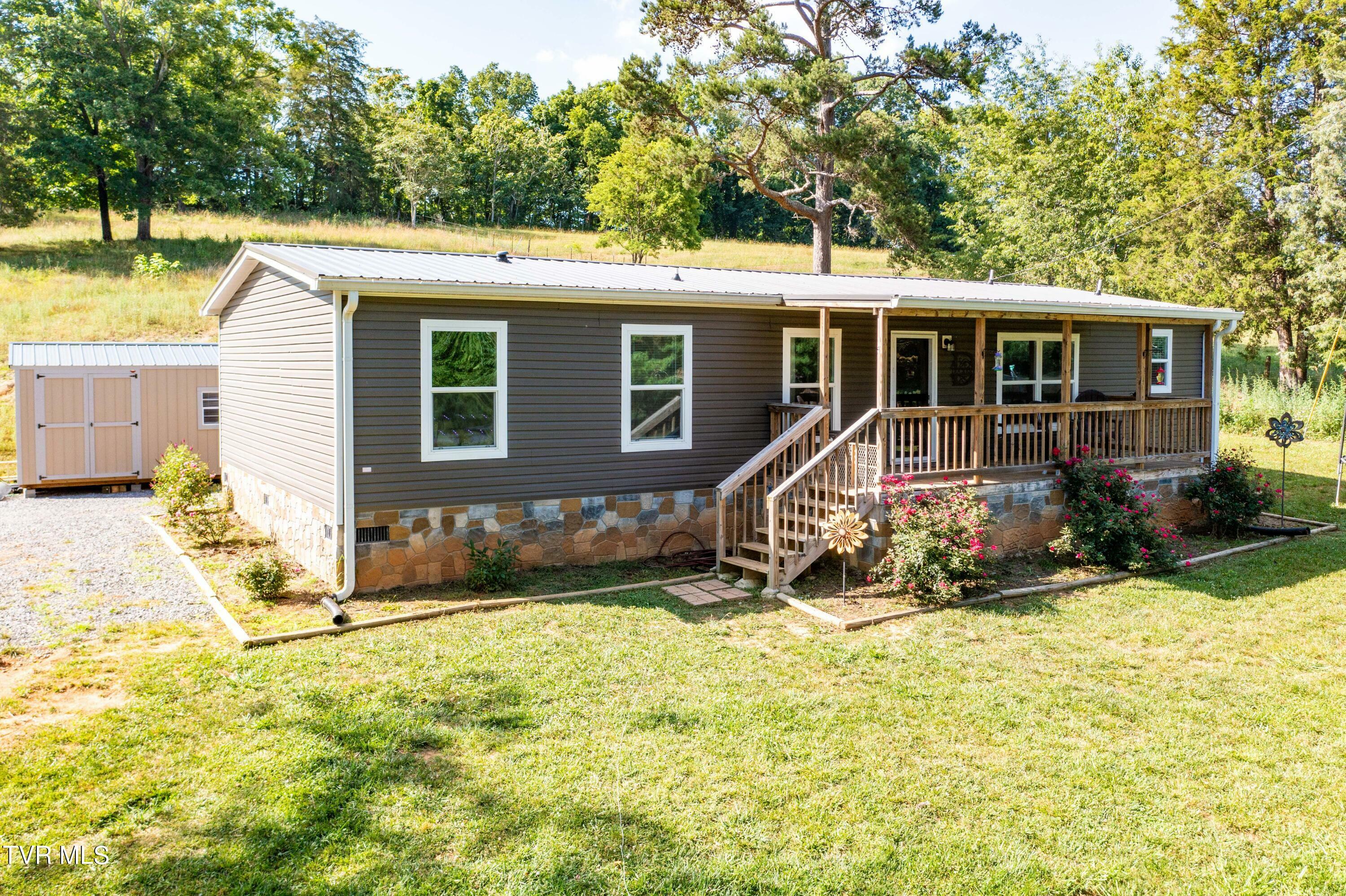 Property Photo:  841 Stanley Valley Road  TN 37857 